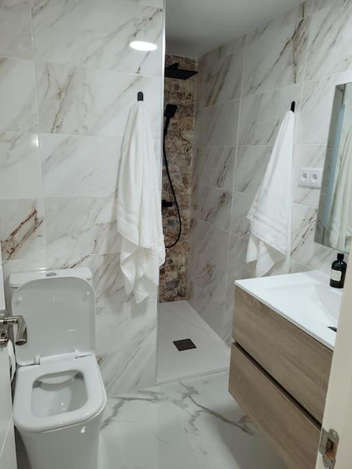 Apartamento Bajo Con Terraza Y Piscina 또레비에하 외부 사진