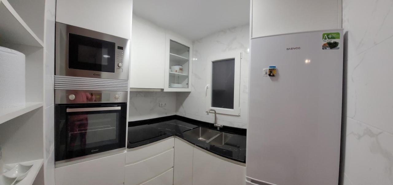 Apartamento Bajo Con Terraza Y Piscina 또레비에하 외부 사진