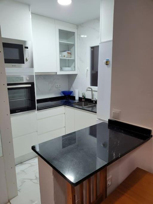 Apartamento Bajo Con Terraza Y Piscina 또레비에하 외부 사진