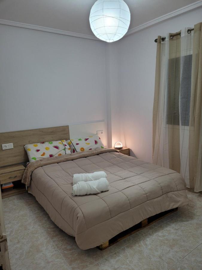 Apartamento Bajo Con Terraza Y Piscina 또레비에하 외부 사진